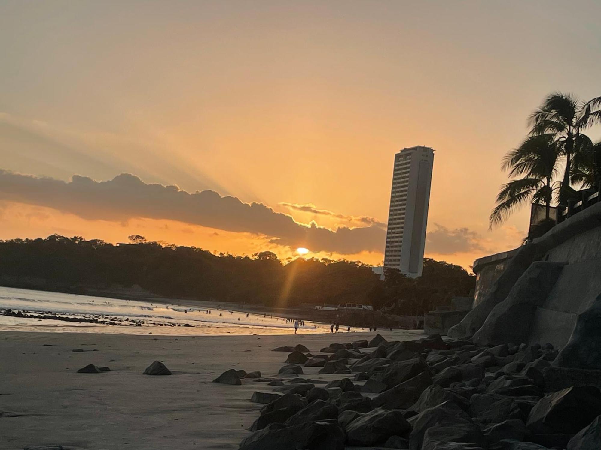 San Carlos Surf Resort & Eco Lodge מראה חיצוני תמונה