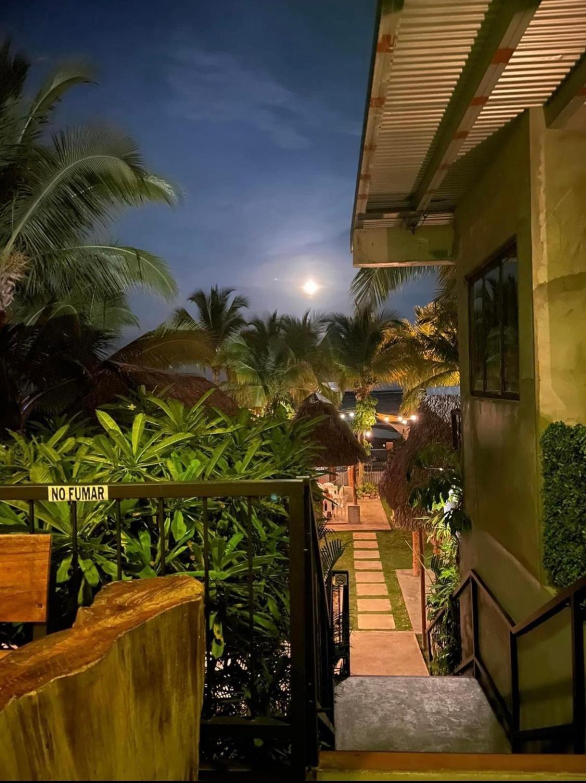 San Carlos Surf Resort & Eco Lodge מראה חיצוני תמונה