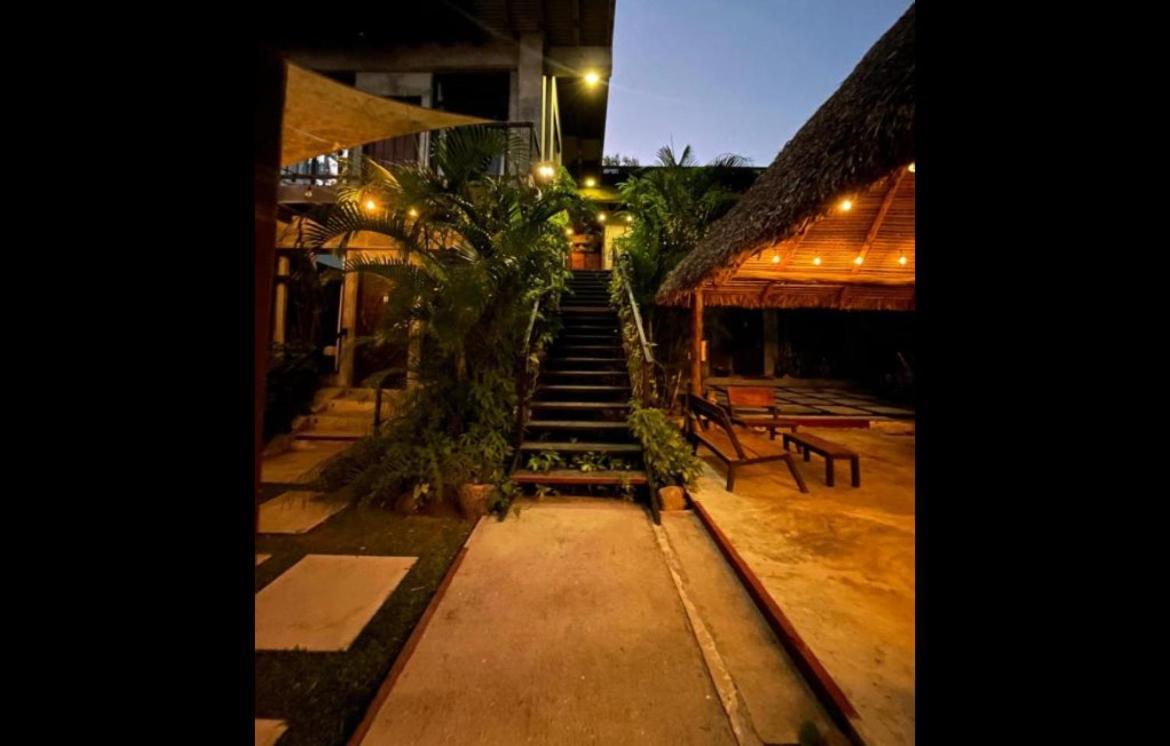 San Carlos Surf Resort & Eco Lodge מראה חיצוני תמונה